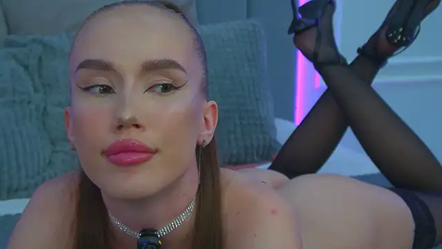 Jasmin_Glow webcam