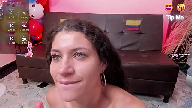 TaniaEyes webcam
