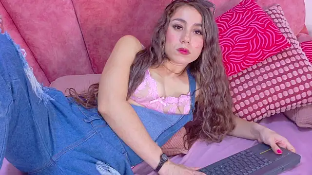 MyApril__ webcam