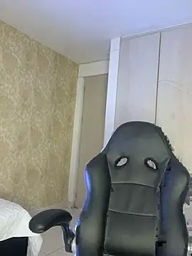 jade_foxy19 webcam