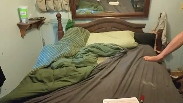 butttslut webcam
