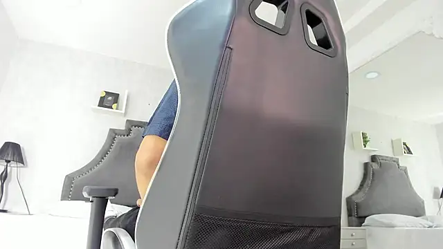 DylanRoyce_ live cam on StripChat