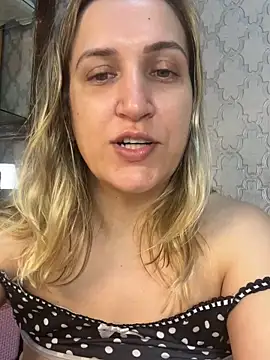 Bia_sexynovaes webcam