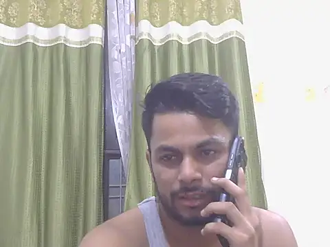 Stubborndesiboy webcam