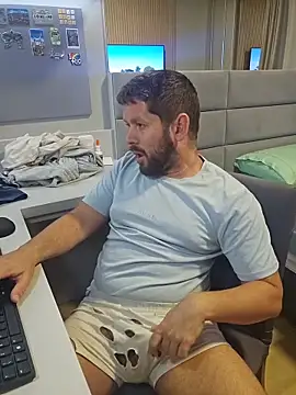 RipMyUnderwear webcam