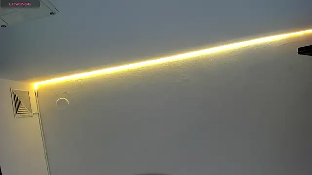 Lexis_Walker webcam