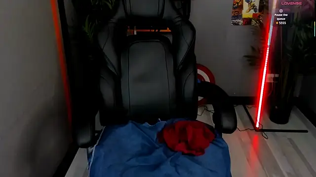 Emmit_Barker webcam