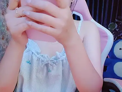 Julie_Ulie webcam