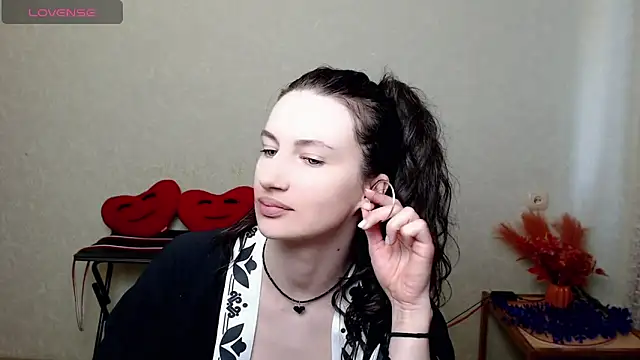 LilithRivi webcam