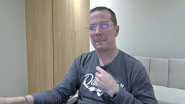 BrettJ81 webcam