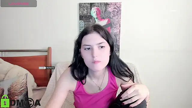 Kira_Devi live cam on StripChat