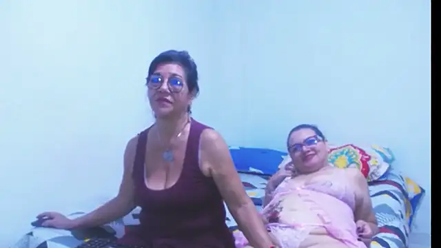 sexycristina_2 live cam on StripChat