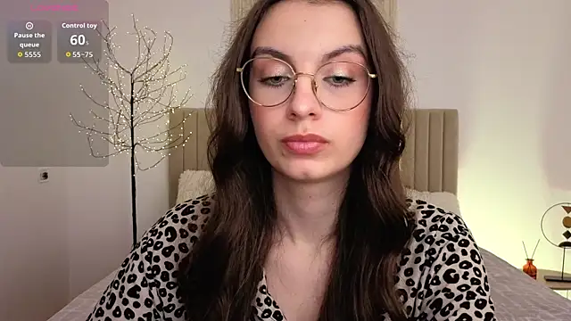 Real_cutie1 webcam