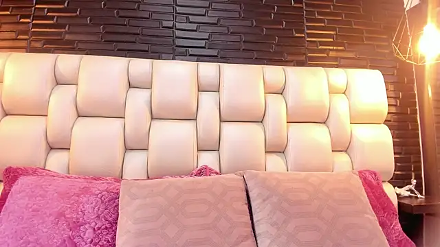 salo_heaven - Salo_Heaven's free webcam - UK Sex Cams