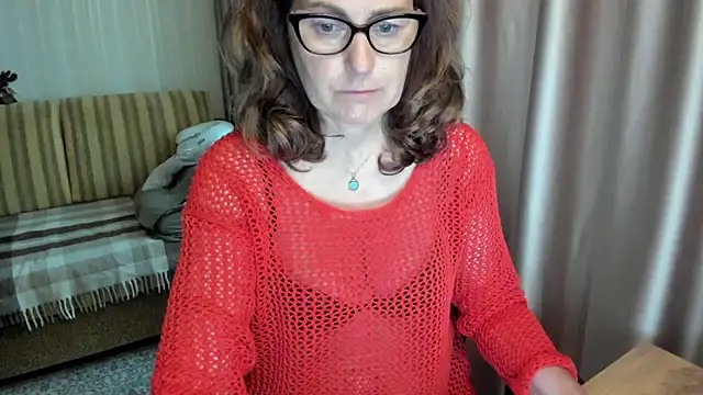 lauraoven webcam