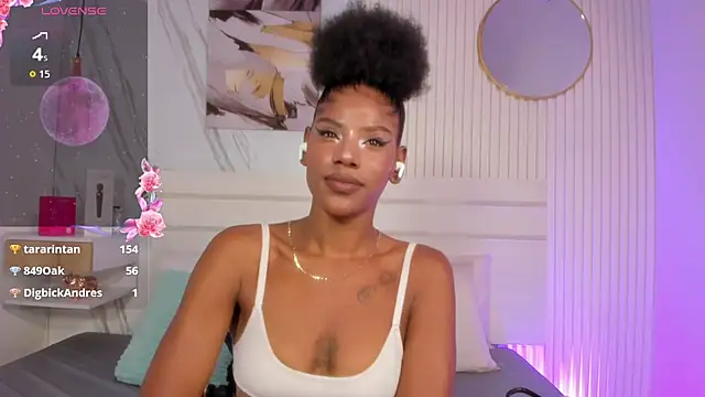 Afro_Luna webcam
