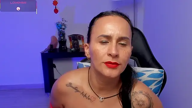 Sara_Charmy webcam