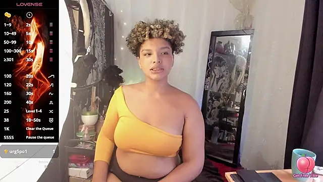 chloe_kisses webcam