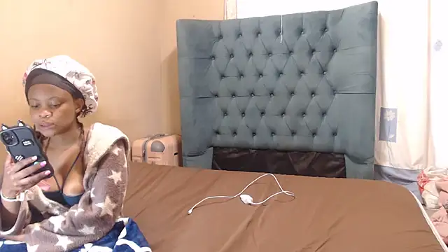 EbonyEssence webcam