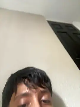 andrerios28g07 (M twink) - Me meto la leche por el ano y en mi boca