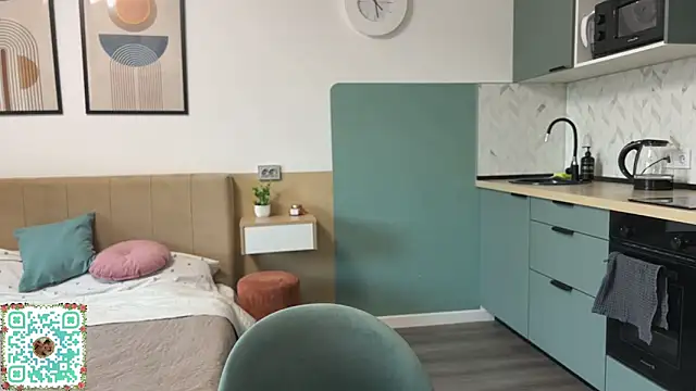monablisss (F teen) - Change outfit!