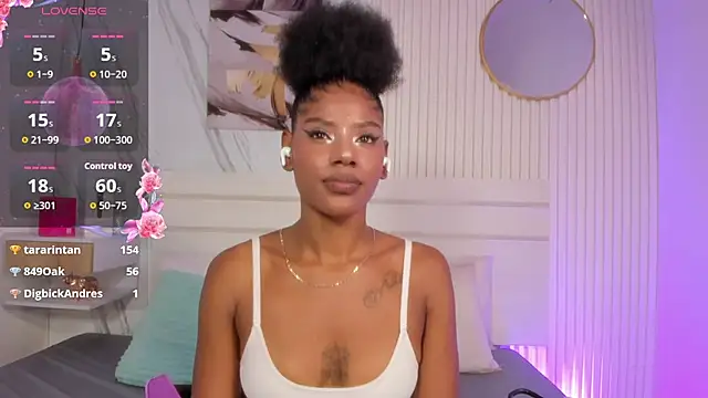 Afro_Luna webcam