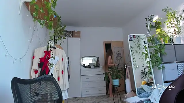 KittyNeon webcam