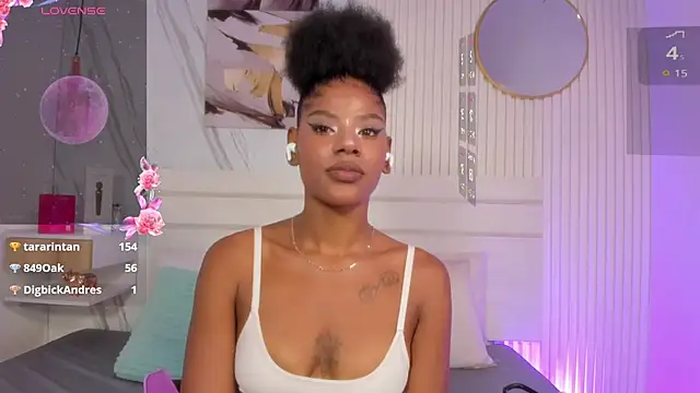 Afro_Luna webcam