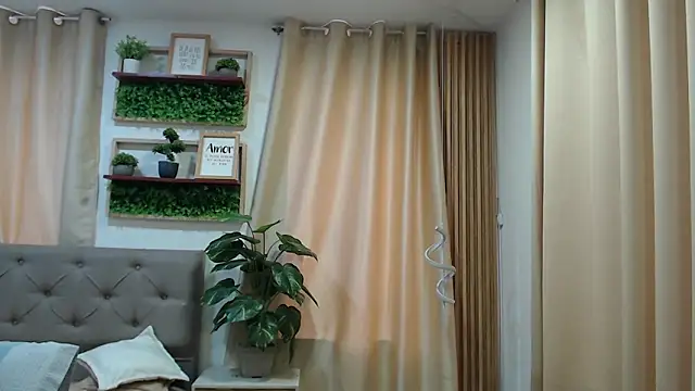 sasi_luna webcam