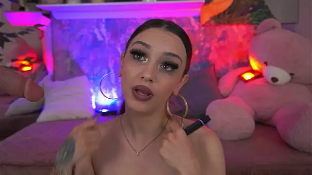ZaraFeline webcam