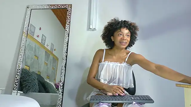 AliyahBrowns webcam