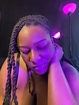 GirthGoddessCoco webcam