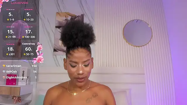 Afro_Luna webcam