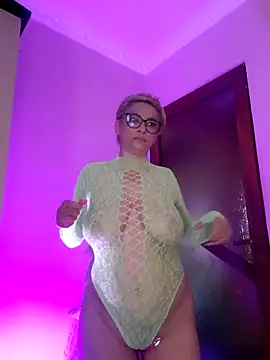 LunaBlaise webcam