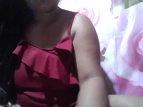SweetRubyPinay webcam