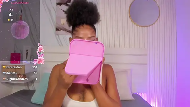 Afro_Luna webcam