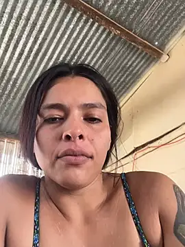 SaraBust webcam