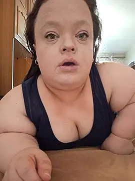 Janiffer_MiMi live cam on StripChat