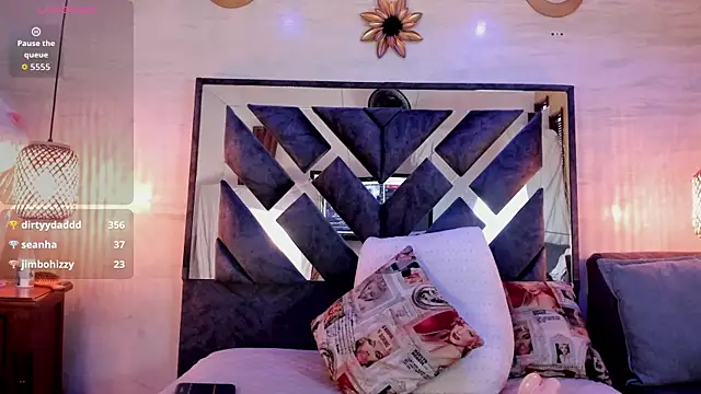 annie_vega17_ webcam