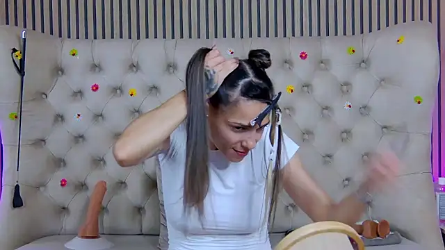 PlayfulShow webcam