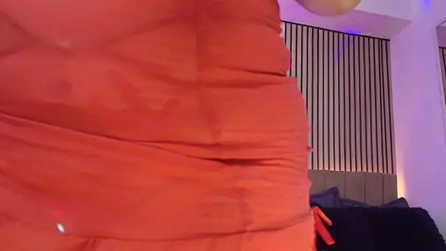 JuliRamirez webcam