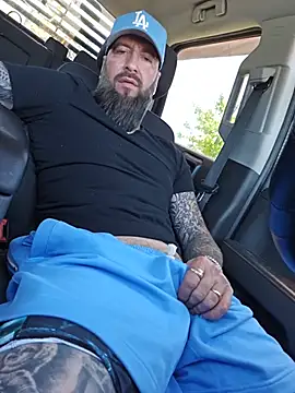 Beardedtattood webcam