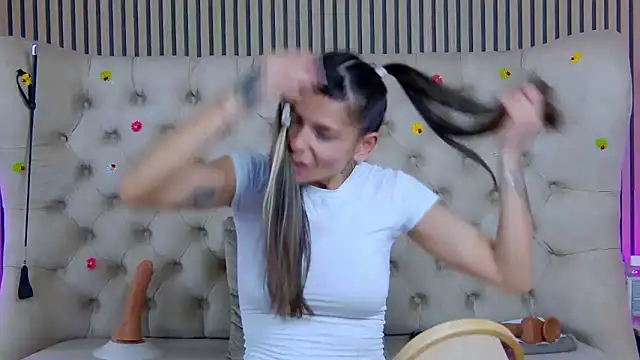 PlayfulShow webcam