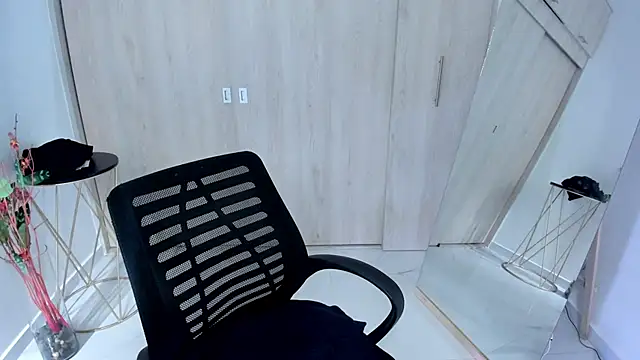 Adele_Sweett webcam