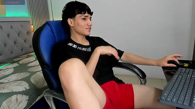 SamBlack_ live cam on StripChat