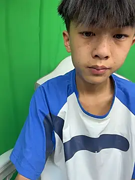 DD-101 live cam on StripChat