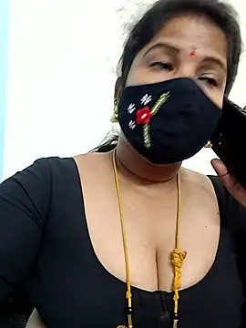 gaurika18 Live Webcam on Stripchat