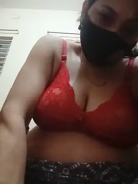Mini_ara live cam on StripChat