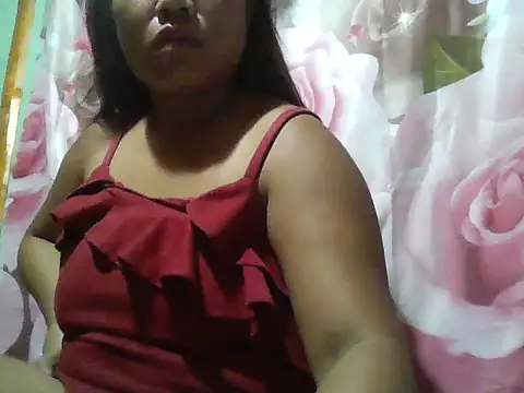 SweetRubyPinay webcam
