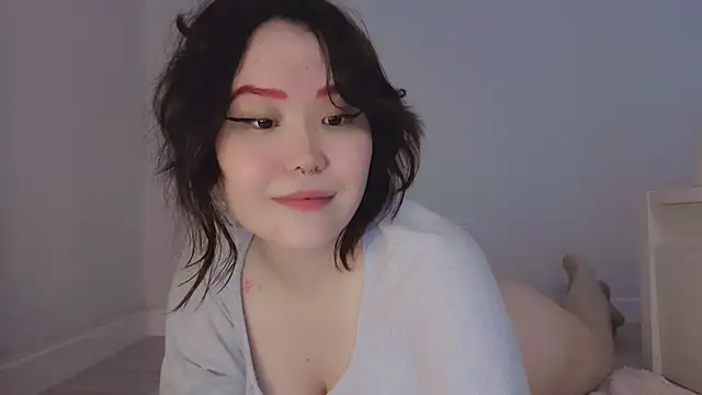 tsunade_chan webcam